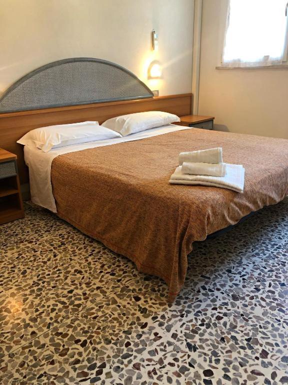 Hotel Del Falco Червия Экстерьер фото