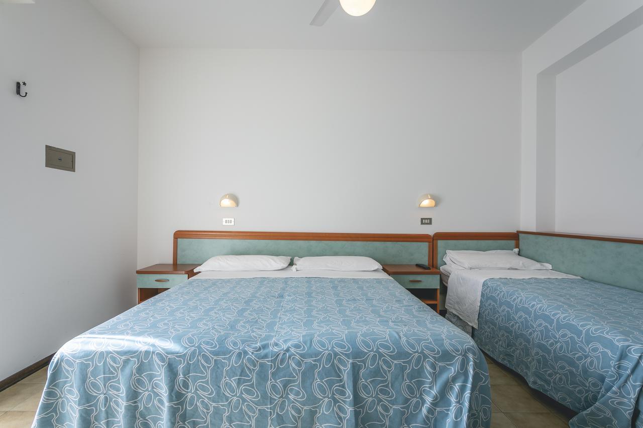 Hotel Del Falco Червия Экстерьер фото
